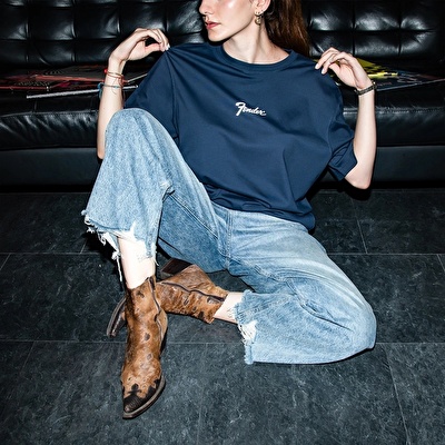 FENDER® Alice in Wonderland Loose Lacivert T-Shirt